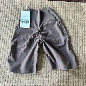 Mocha Aggressive Scrunch